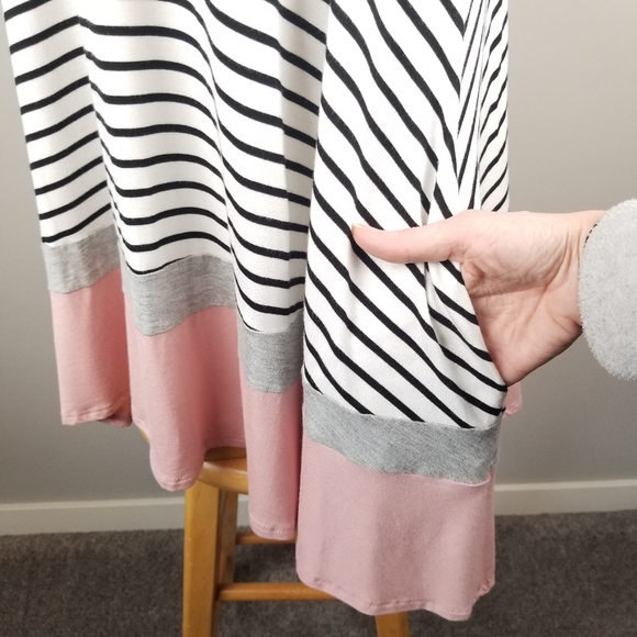 Bellamie striped sleeveless dress with pockets - Picture 8 of 9